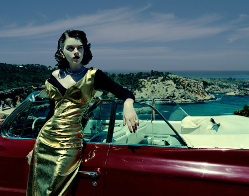 covercampaigneditorial:  German Beauty Antonia Wesseloh az olasz Marie Claire októberi számában Képek: Jacques Olivar Styling: Elisabetta Massari http://www.youtube.com/watch?v=-0m1PYn3qBg