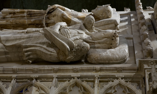 Effigies of Martha of Armagnac (1347-1378),first wife of John I of Aragon and John I of Aragon (1350