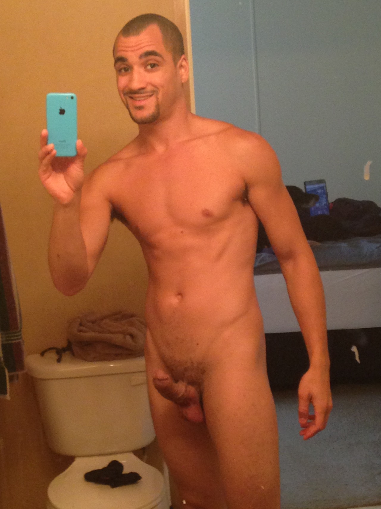 betomartinez:  Meet new pornstar and model Landon Ryder.  Landon is just getting