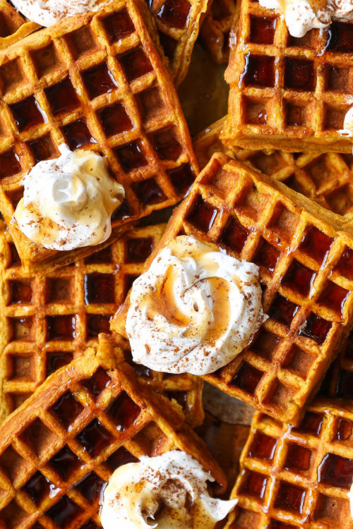 sweetoothgirl:  Pumpkin Spice Waffles   🤤🤤