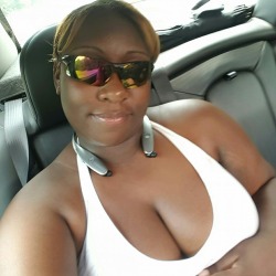 missfatcat87:  Sexy chocolate with extremely phat wet sweet pussy