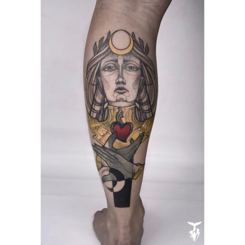 - guardian - cover up/ takarás #budapesttattoo #neotradsub #coveruptattoo #oneofakind #tattrx #moon 
