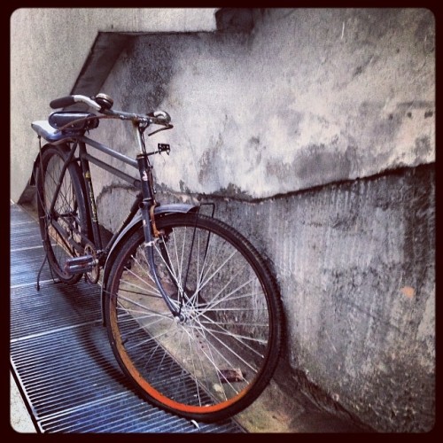 instabicycle: Via @livideyez: I want to ride my bicycle.. #bicycle #parking #ride #cycle #ntu #singa