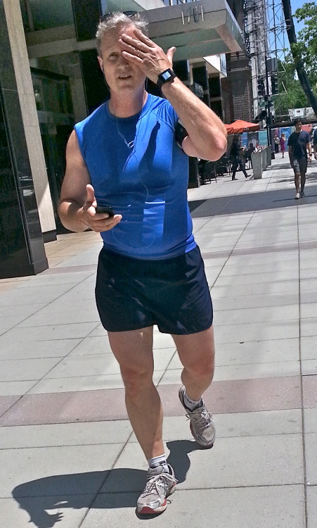 realcandidmen: dilferotica:  Jock Husband DILF  Real, Candid Fitness