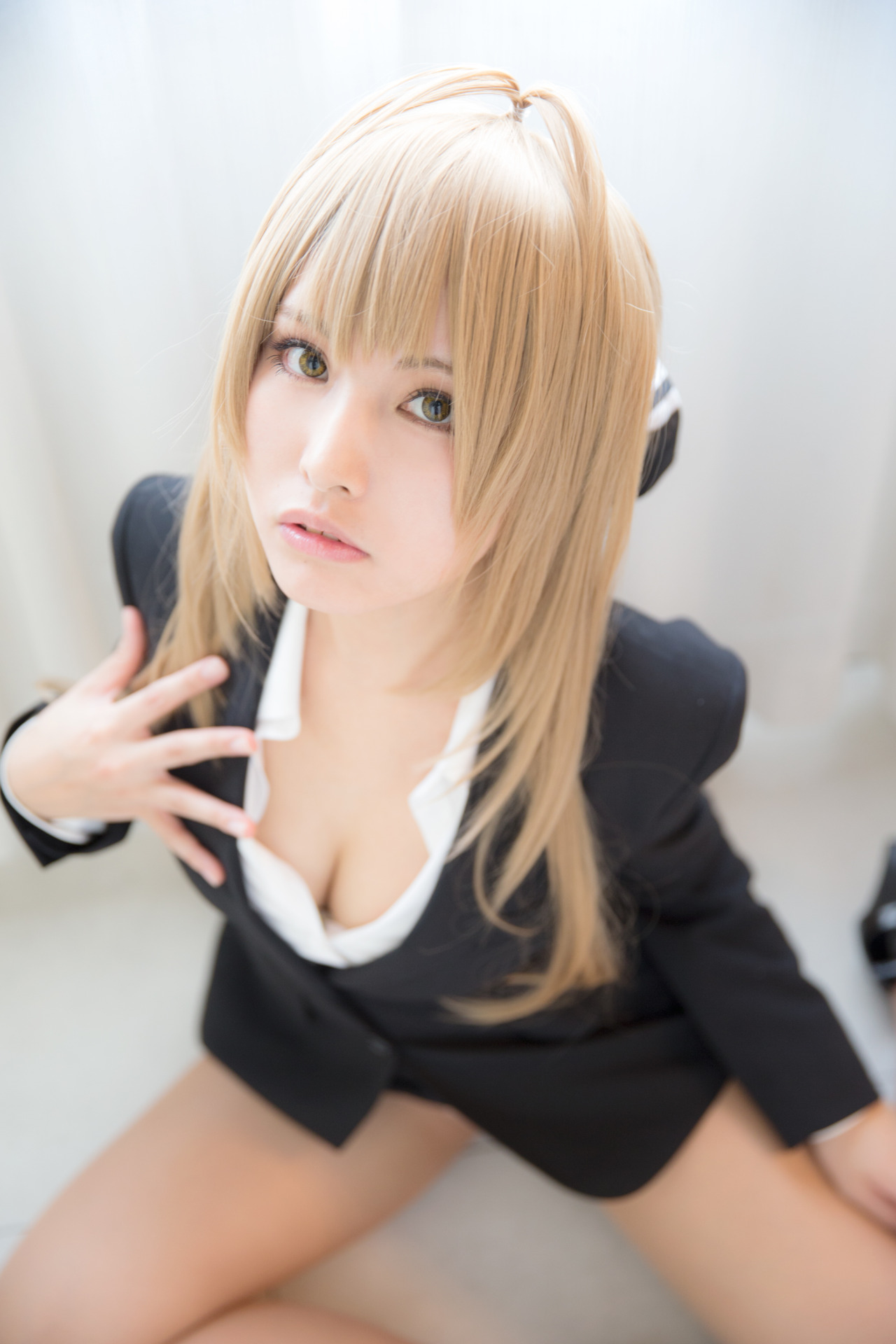 cosplayjapanesegirlsblog:  Amagi Brilliant Park - Isuzu Sento [Business Suit] 1-3HELP