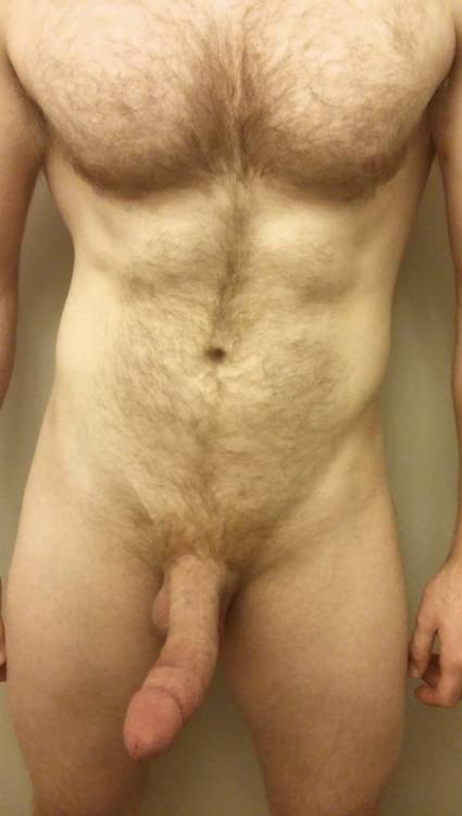 XXX naked-straight-men:  Just hanging around. photo