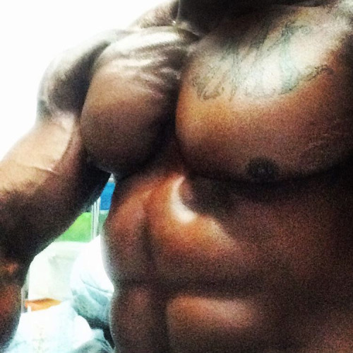 myfavoritemusclemen:  Hesam Aliakbar