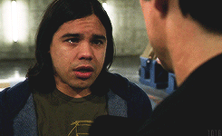 coruscant-sky: You’re smart, Cisco… but you’re not that smart.  :(