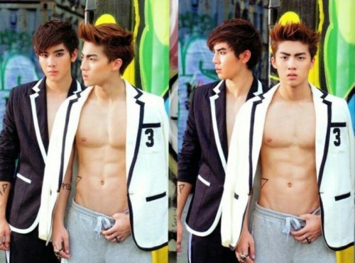mantop1069: 真是長的很cute的倆位小帥哥..
