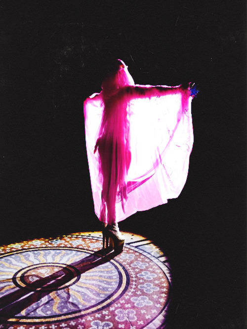 goddessoflov-blog:  behind the aura, behind the curtain, behind the burqa. 