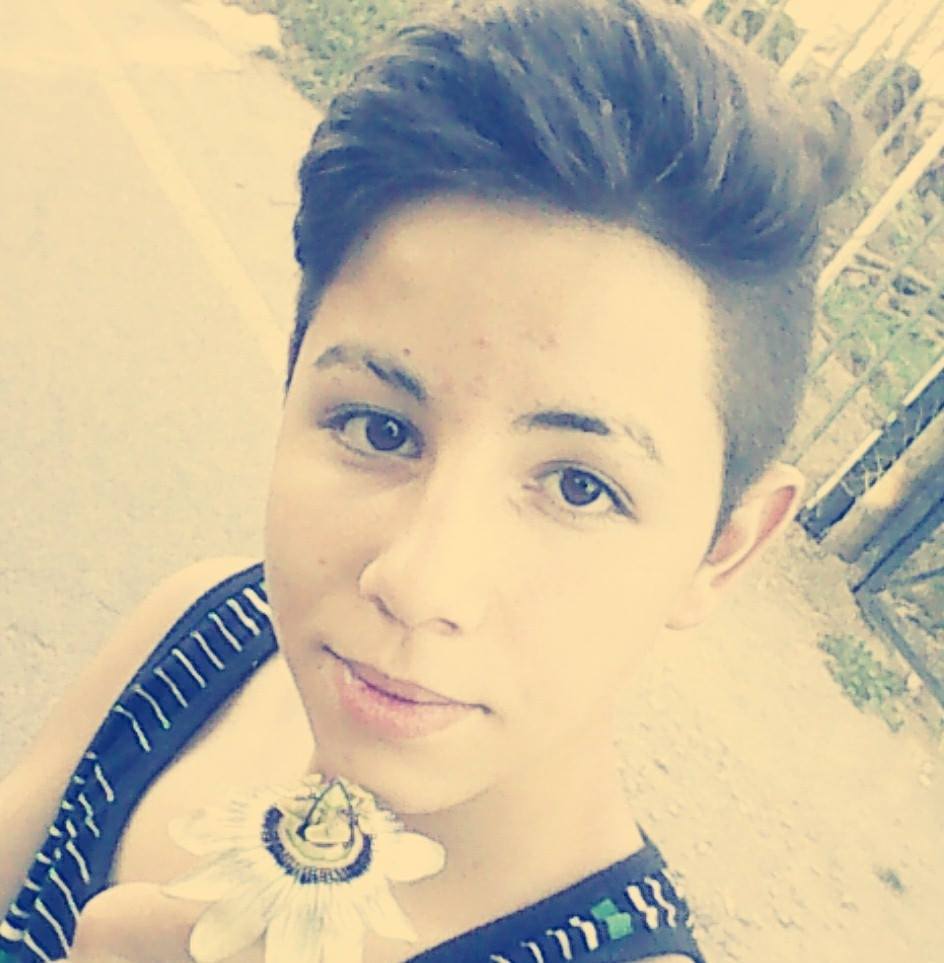 megapapiichulo12:  gofelipenilo:  Lindo   Que delicia de beby, linda verga. :D