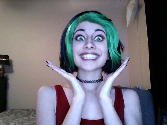 deathrocket:  [ yaaaaay i did it! makeup test for firecracker jinx! ]