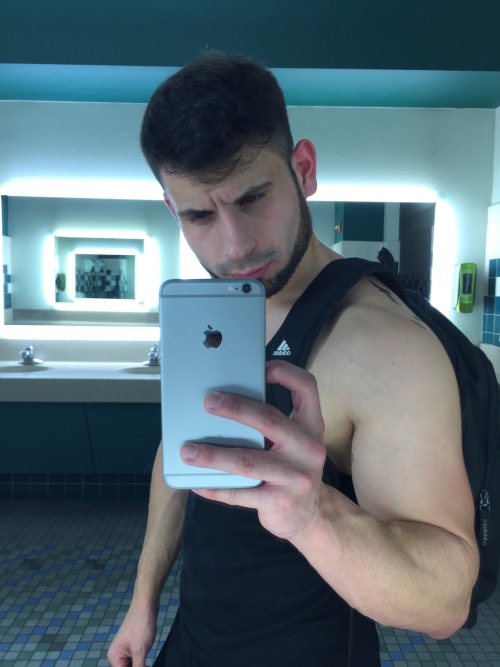 pedroxxvm:  🌚📱