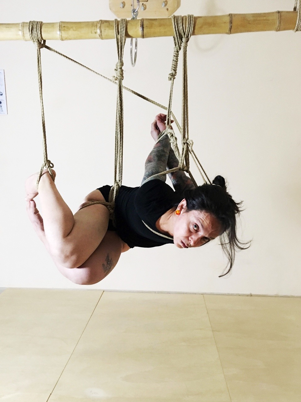 patfosterinropes:       Strappado for me Rigger @maestrobd  Bunny me Pavia Shibari