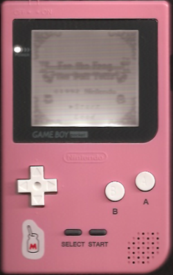 tanrhombus:  i havent shown off my cute new gameboy yet!!!! 