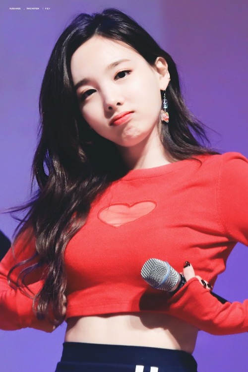 TWICE - Nayeon and her heart. YouTube Channel for Kpop