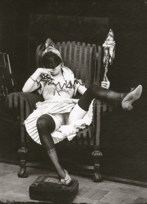sparism:  madivinecomedie:Edward Linley Sambourne. Maude Easton in Folly Costume 1891See also  artsy masked lady upskirts in the 1890s