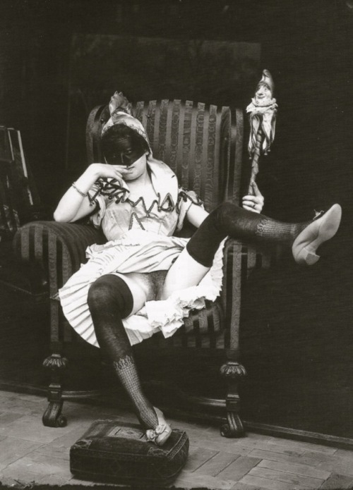 Edward Linley Sambourne: Maude Easton in Folly Costume, 1891 