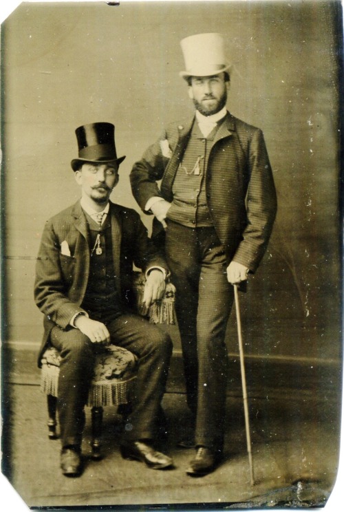 Two beautifully bearded gentlemen in magnificent hats (white so rarely seen in these pictures, I bel