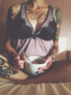 s-weet-a-ddiction:  Tattoo blog! Check it out :) 