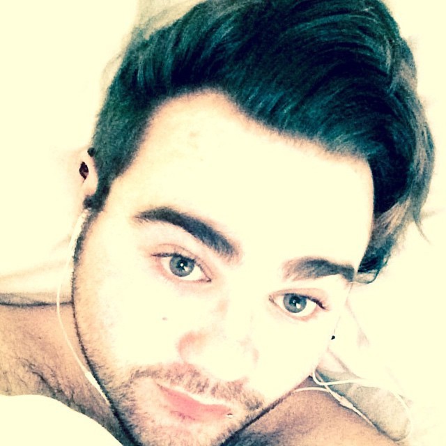 jinxah:I’ve said it once and I’ll say it again. I AM THE KING OF BED HEAD! Not