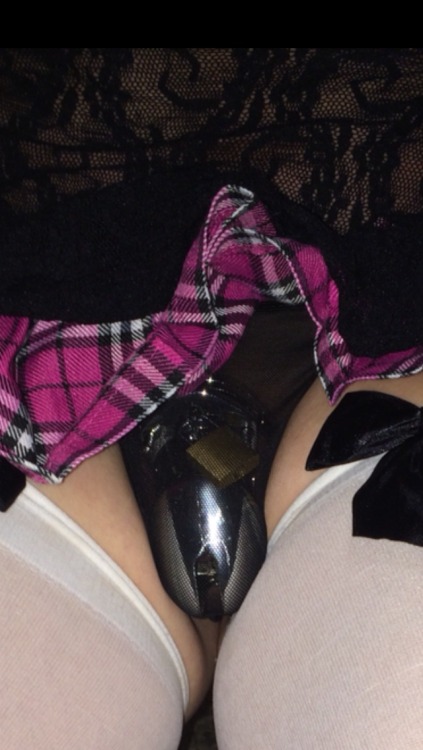 xrayeyesblue: submittomistress: nethnggoes: Re-blogs and original posts exploring the kinks lurking 
