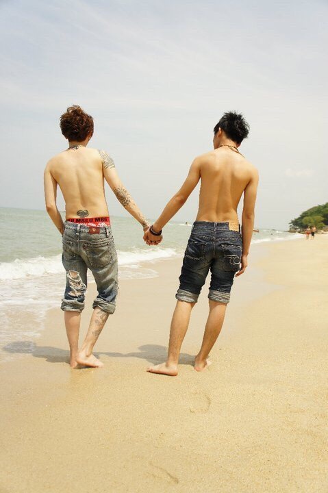 gay-romance:  L O V E