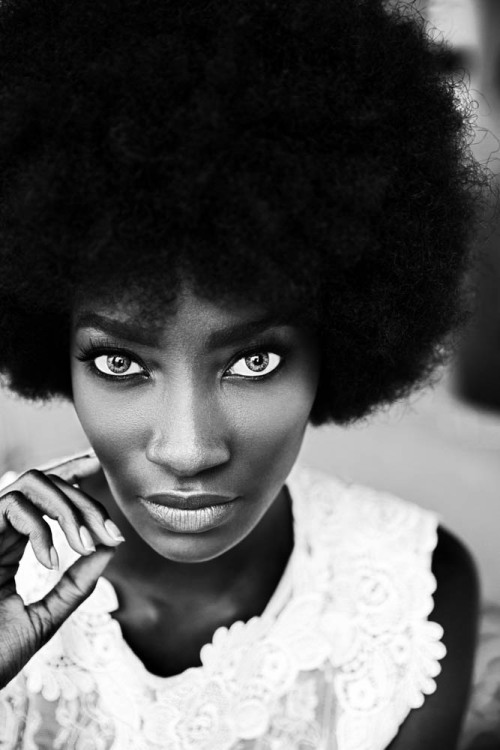  Instagram @tiffanyjosephsphotography #melanin on #fleek Model | Mishelle @modelmebeautifully MUA | 