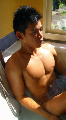 auberonbc:  For more Gorgeous Asian Men visit:http://auberonbc.tumblr.com/archive