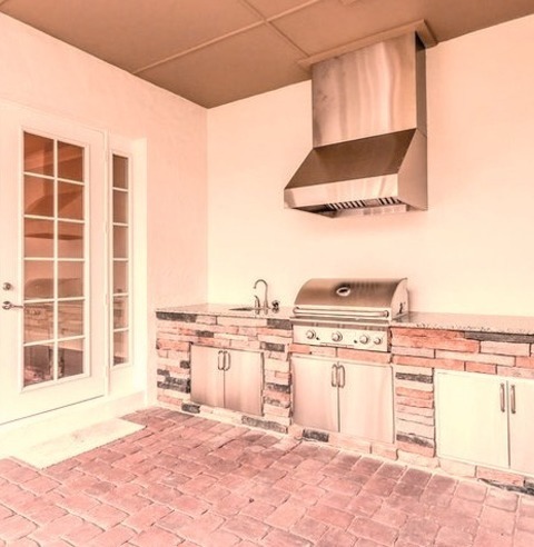 Contemporary Patio - Outdoor Kitchen