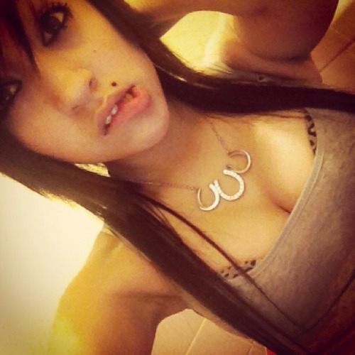 texassexiest:  100 notes to see nudes of Her annon submissions of her ex