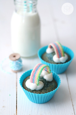 sweetoothgirl:  ugly—cupcakes:Cupcakes