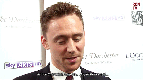 lokispants:  You’ve worked with Kenneth Branagh before. He’s gonna be doing the