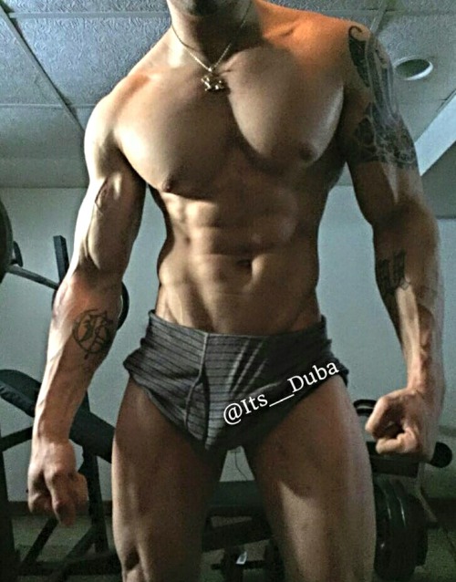 hottiesofthiscentury:  the bulge isnot as impressive as i would hope, but his overall sexiness trumps all other bs hangups!!!http://hottiesofthiscentury.tumblr.com
