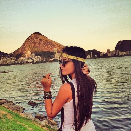 Na night ela desfila
