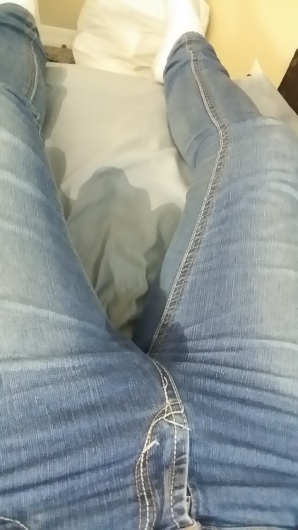 Porn Pics peeing pants for relaxation