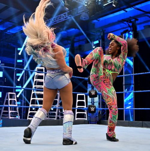 womenwwe: Naomi vs. Dana Brooke – Money In The Bank Qualifying Match SmackDown: April 17th 2020 Digi