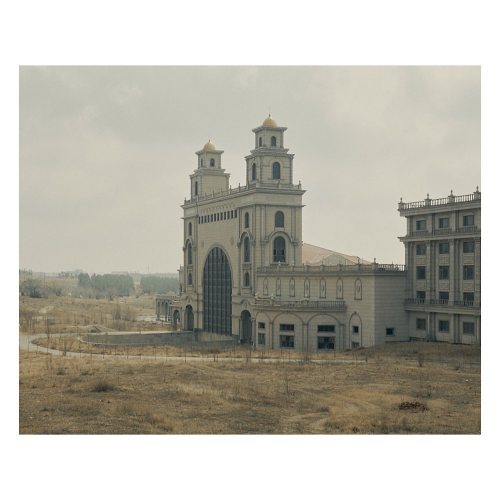 Ordos 2021 - A new series of images exploring the desert city of Ordos, Inner Mongolia. For more che