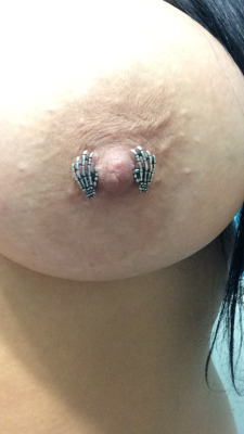 dejaentedevil:  dejaentedevil:  New nipple