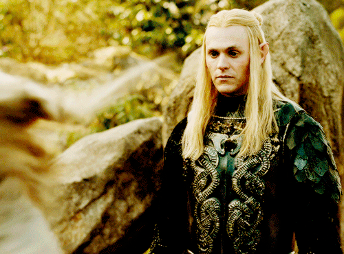Galadriel Besting Sauron