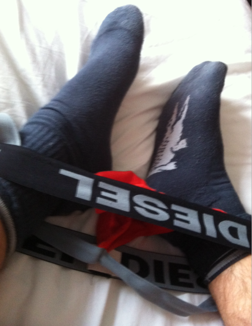 leaveyoursocksonbro:   theunderwearking:  That’s one way to wear it  Yeah, my favorite way. Woof. 