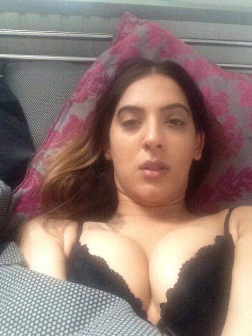 Sexy woman send this anonymously  Please kik me your beautiful selves  Kik:publicnudes