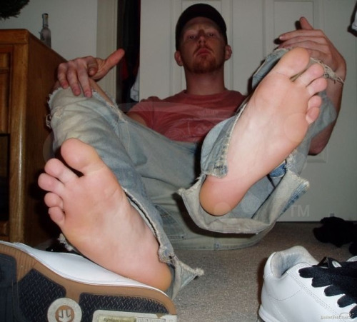 ticklishgayfeet80:  Try to stop yourself from cumming while playing this!! I can’t last 4 minutes >>> PLAY NOWJoin us on Twitter and Reddit and add us on Snapchat for more uncensored GAY PORN.