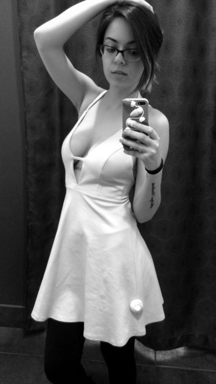 Porn Pics thatcoolkidmarissa:look at this dress I want