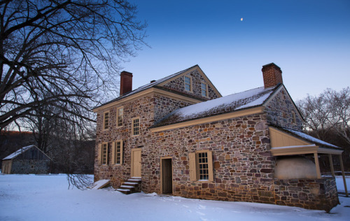 robshenk:Photos from a morning visit to a frigid Valley Forge National Historic Park.  Despite facin