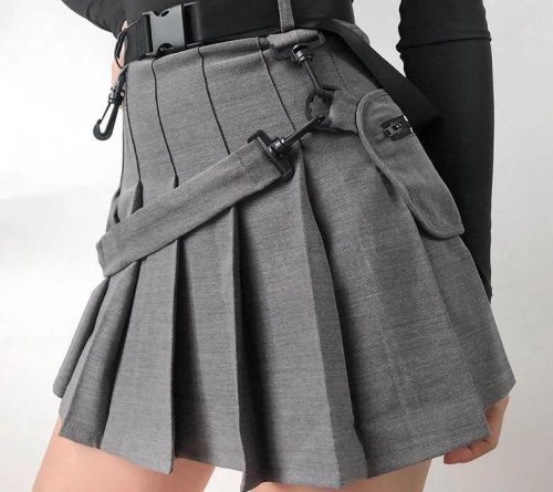 lightresist:Raikago “CHĪSANA” MINI SKIRT