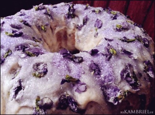 Mmmm, cake! I wanted to make a cake inspired by Spring’s ethereal purple blossoms and made things up