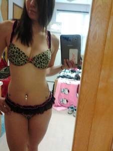 marinetits:  #militarygirl #Armygirl 