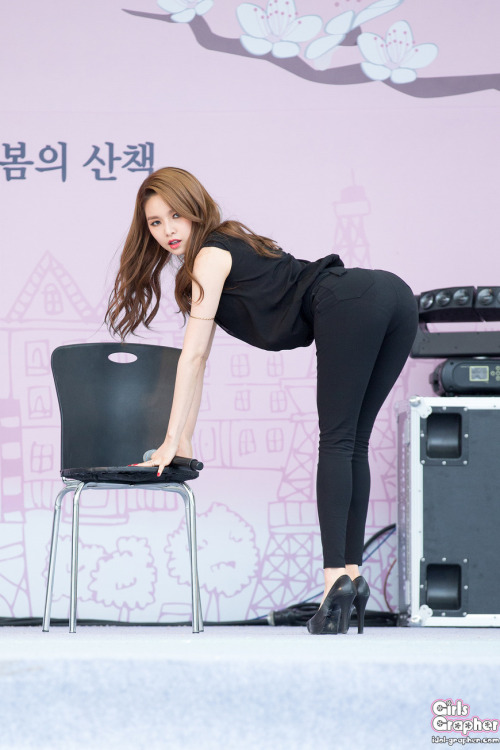 XXX Jei - Fiestar. ♥  Oooh spankings for you photo