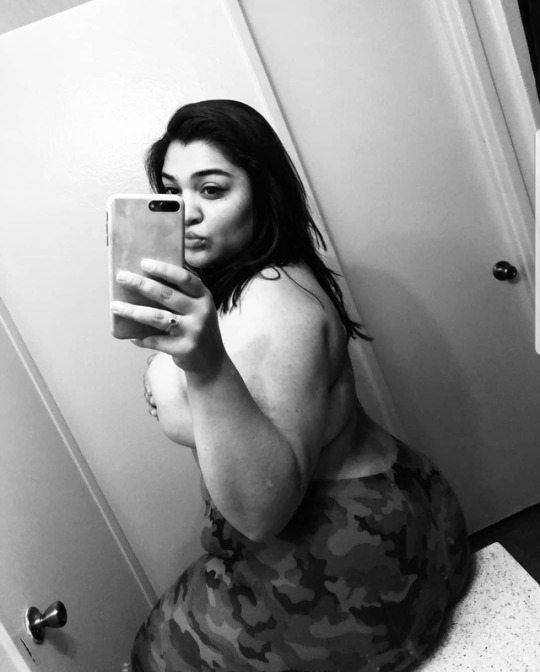 juicycurvyculonas:  Thick Ass Stef🇪🇨🇪🇨🇪🇨